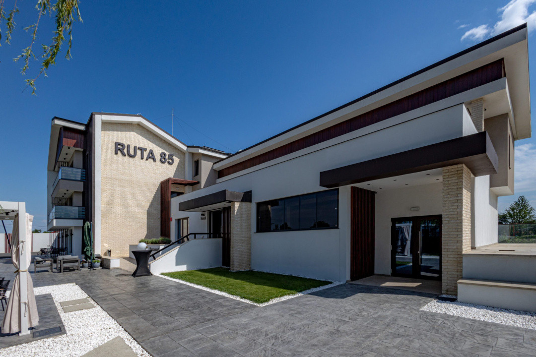 RUTA 85 - unbelievable lifestyle!