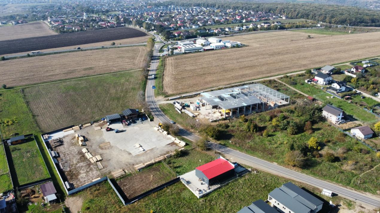 Teren 4450 mp Miroslava, strada principala, deschidere 90 ML