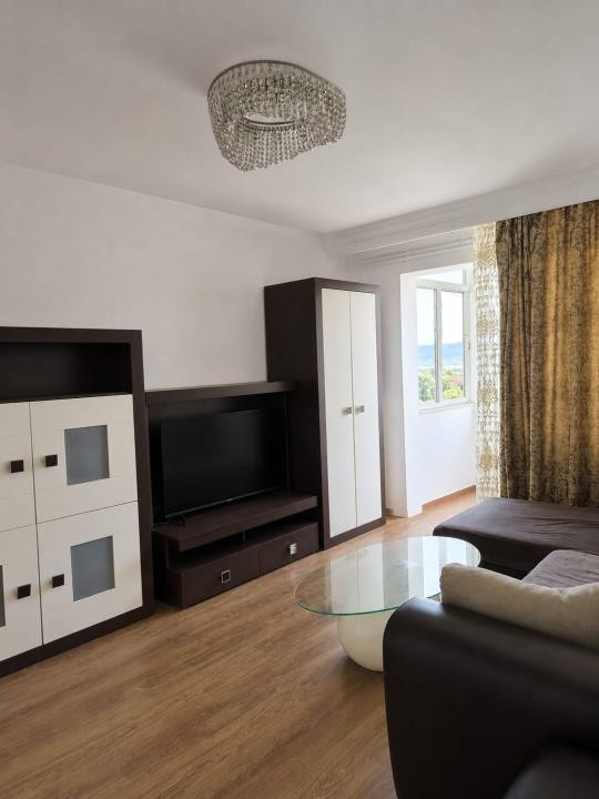 Apartament 3 camere de vânzare – Zona Bucegi - Bacau