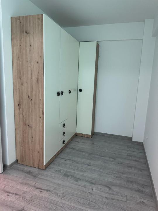 De Vanzare 1 CD, 32 mp, Bloc Nou Intabulat, Frumoasa Poitiers Continental 