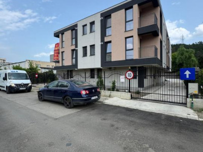 De Vanzare 1 CD, 32 mp, Bloc Nou Intabulat, Frumoasa Poitiers Continental 