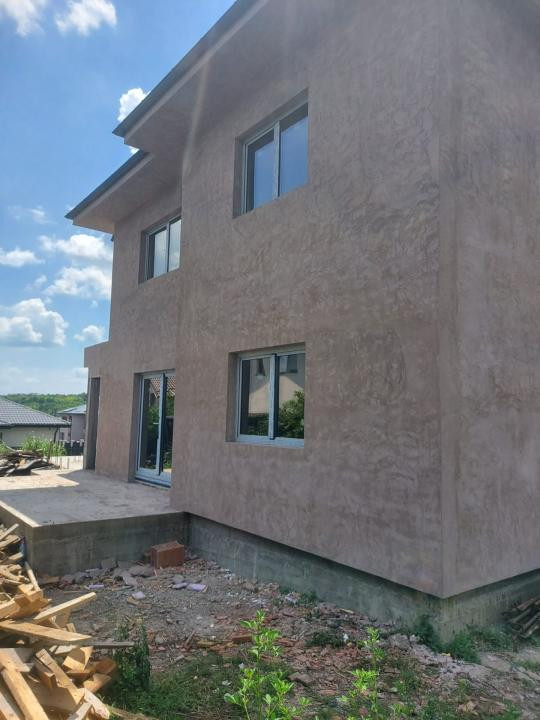 Casă Valea Adâncă semisingle, 4 camere, 2 bai