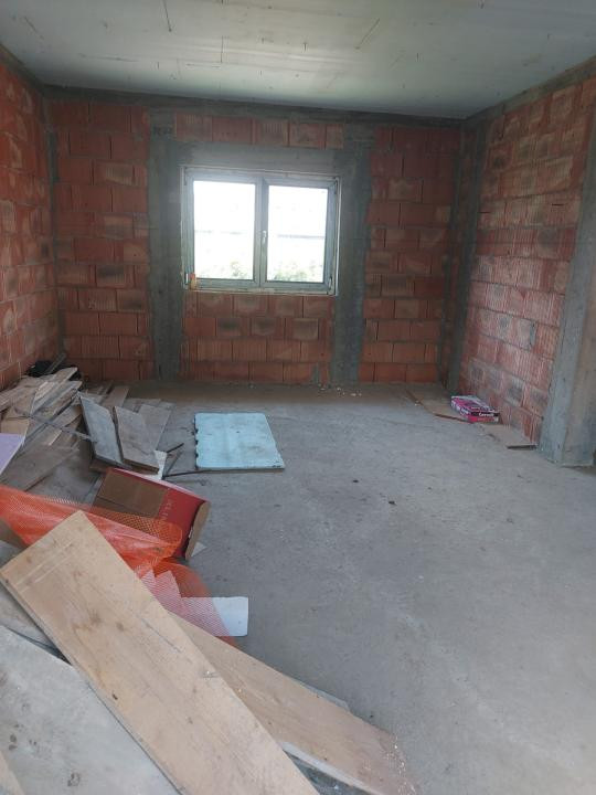 Casă Valea Adâncă semisingle, 4 camere, 2 bai