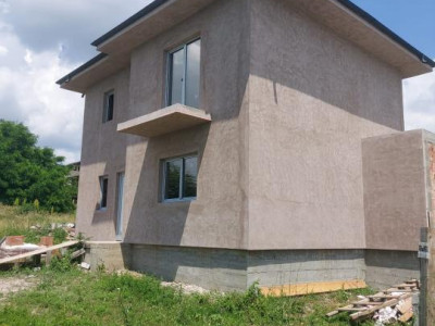 Casă Valea Adâncă semisingle, 4 camere, 2 bai