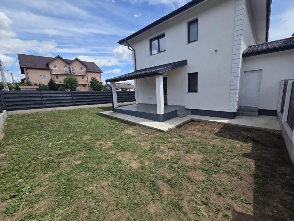 Casă Valea Adâncă 4 camere, 2 băi