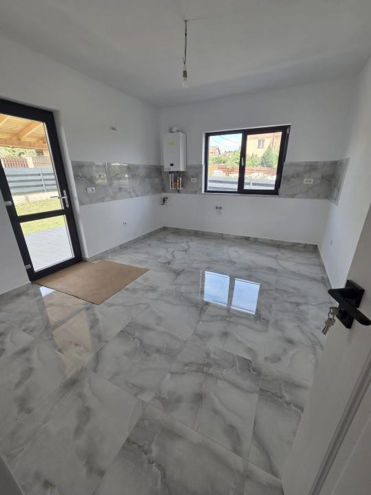 Casă Valea Adâncă 4 camere, 2 băi