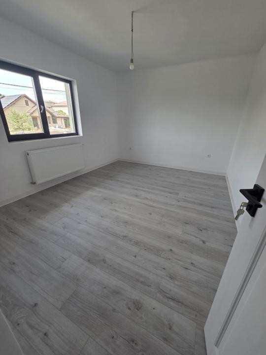Casă Valea Adâncă 4 camere, 2 băi
