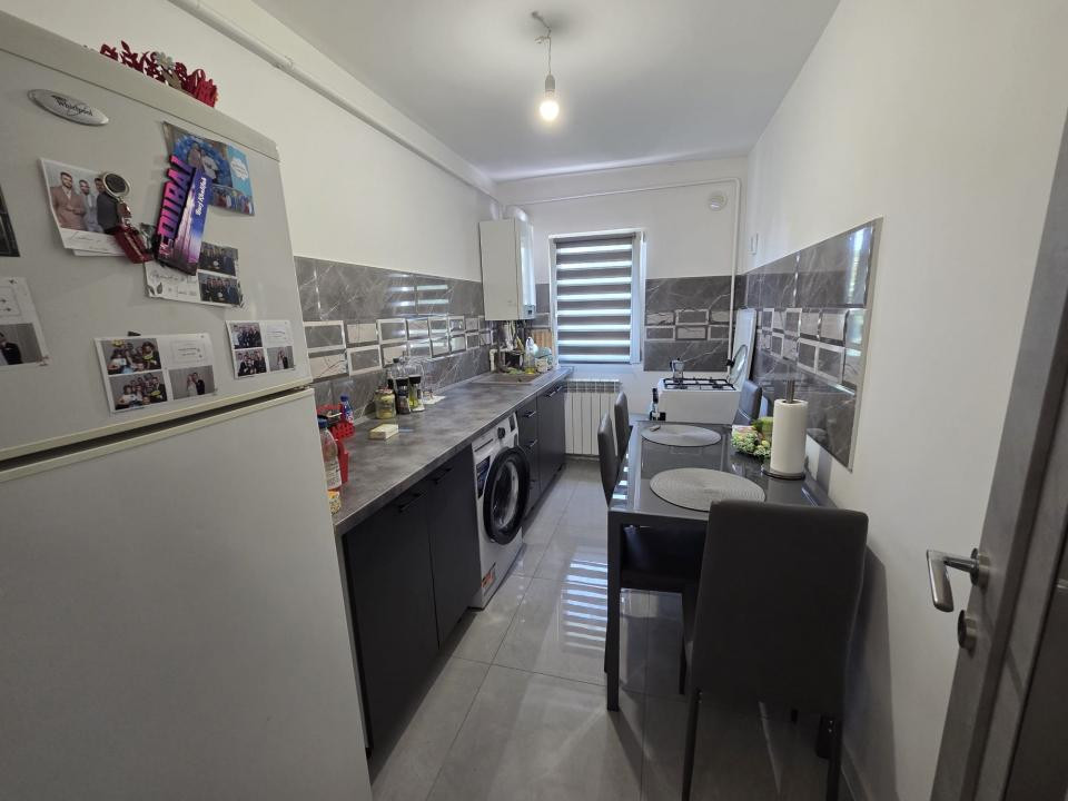 2 camere sos Nicolina, et.2, loc de parcare