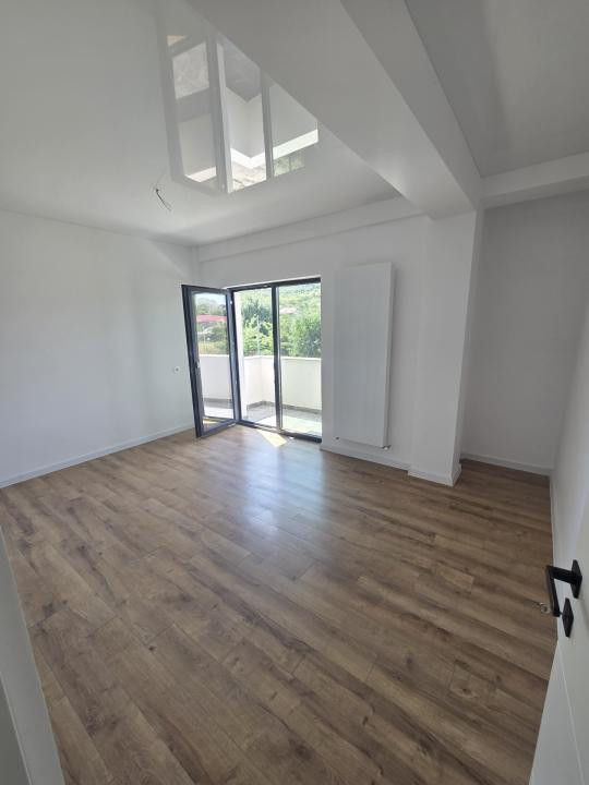 1-2 camere Vișan, loc de parcare, finalizată si intabulat