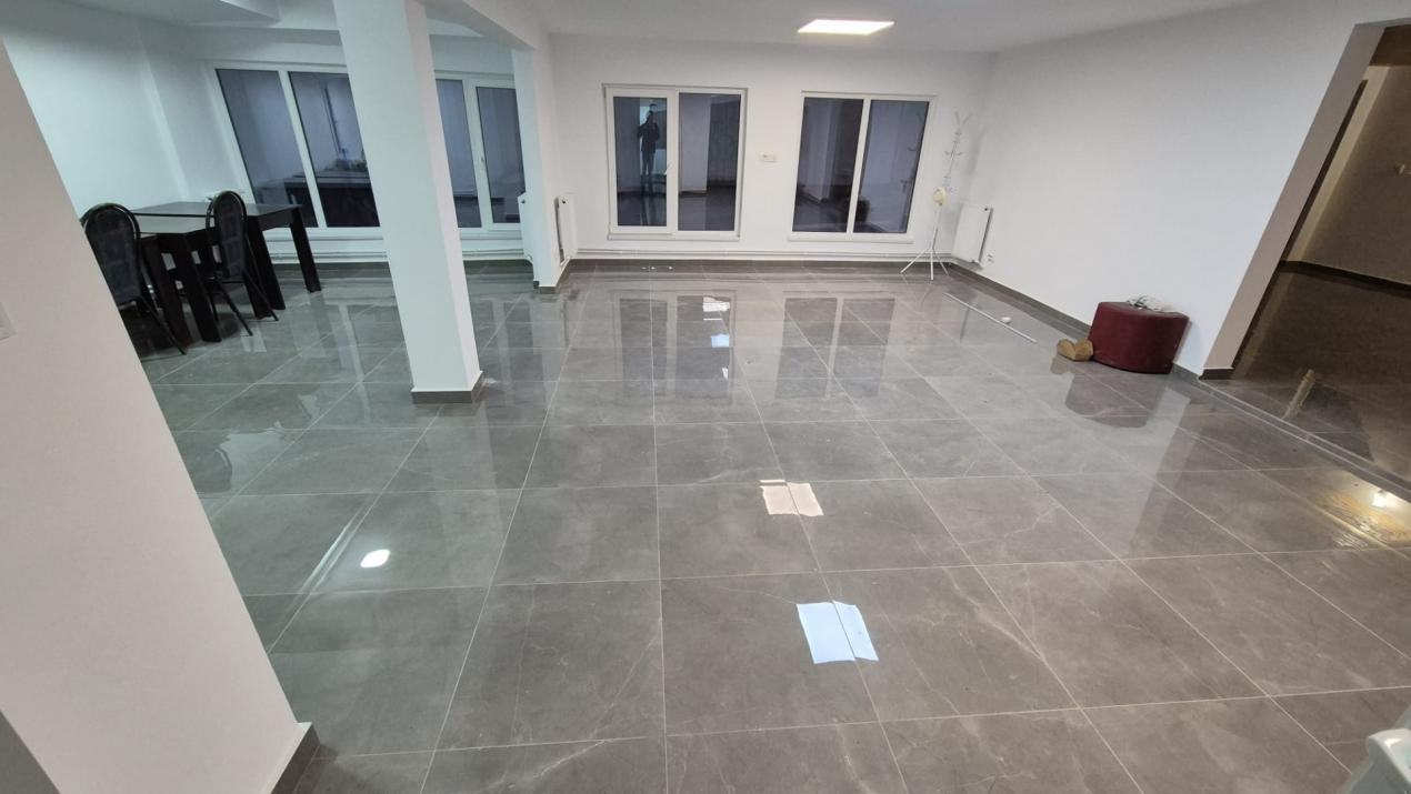 Spațiu comercial Tătărași 75mp
