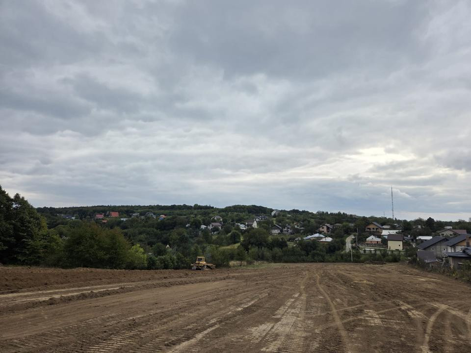 Teren intravilan Păun 9800 mp, autorizație 
