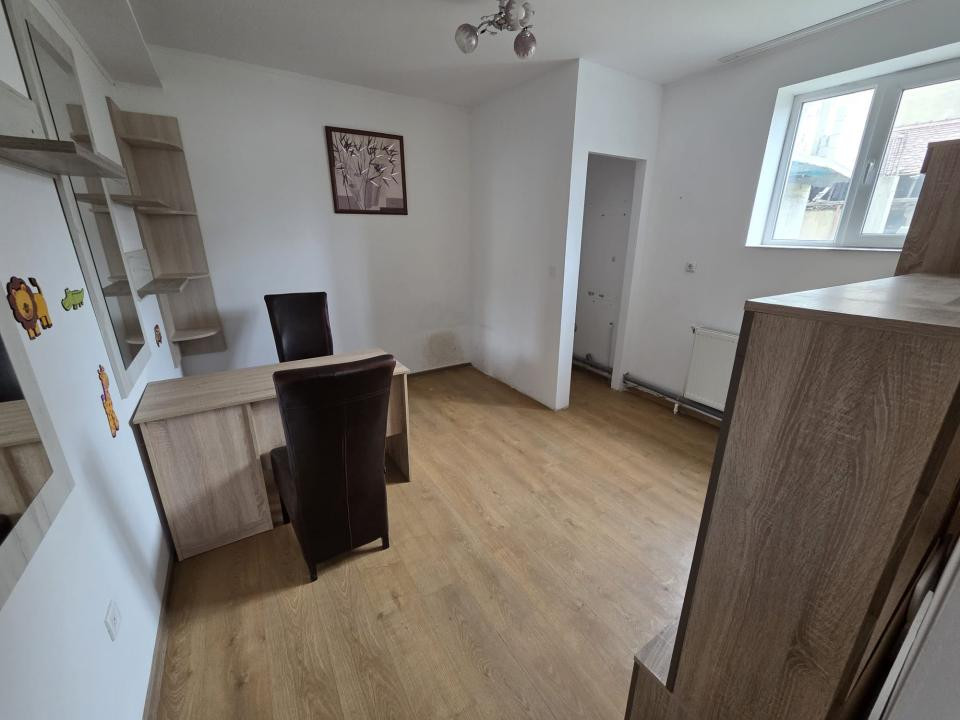 SPAȚIU COMERCIAL DE ÎNCHIRIAT – PĂCURARI | 120 MP | ETAJ 1 | LIFT