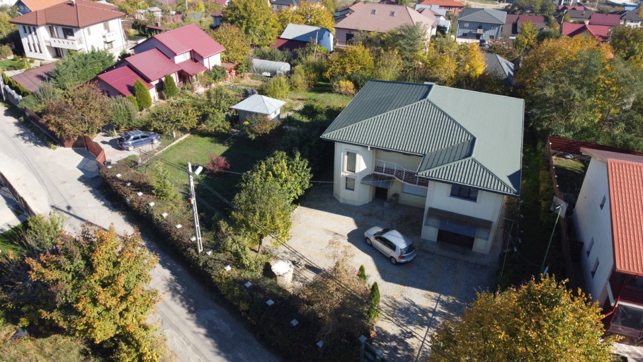 Vilă P+1 Bucium - Fermei, 310 mp utili, 2000 mp teren
