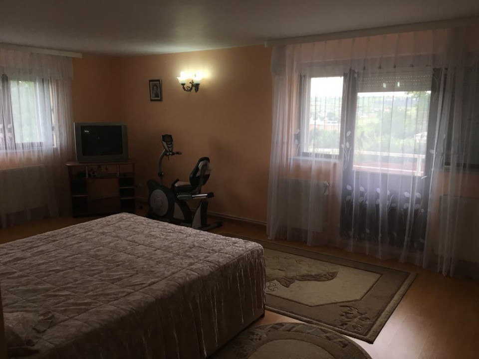 Vilă P+1 Bucium - Fermei, 310 mp utili, 2000 mp teren