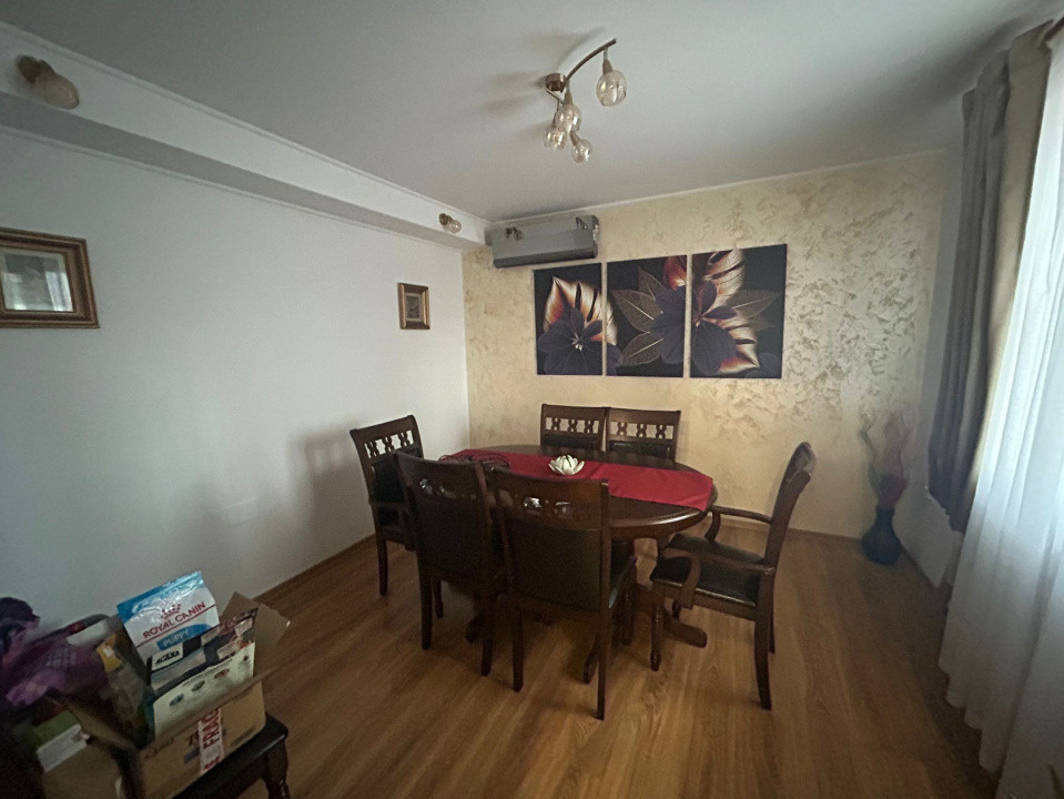 Casă elegantă, centrală – 5 camere, garaj, teren 239 mp – Iași
