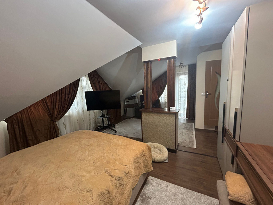 Casă elegantă, centrală – 5 camere, garaj, teren 239 mp – Iași