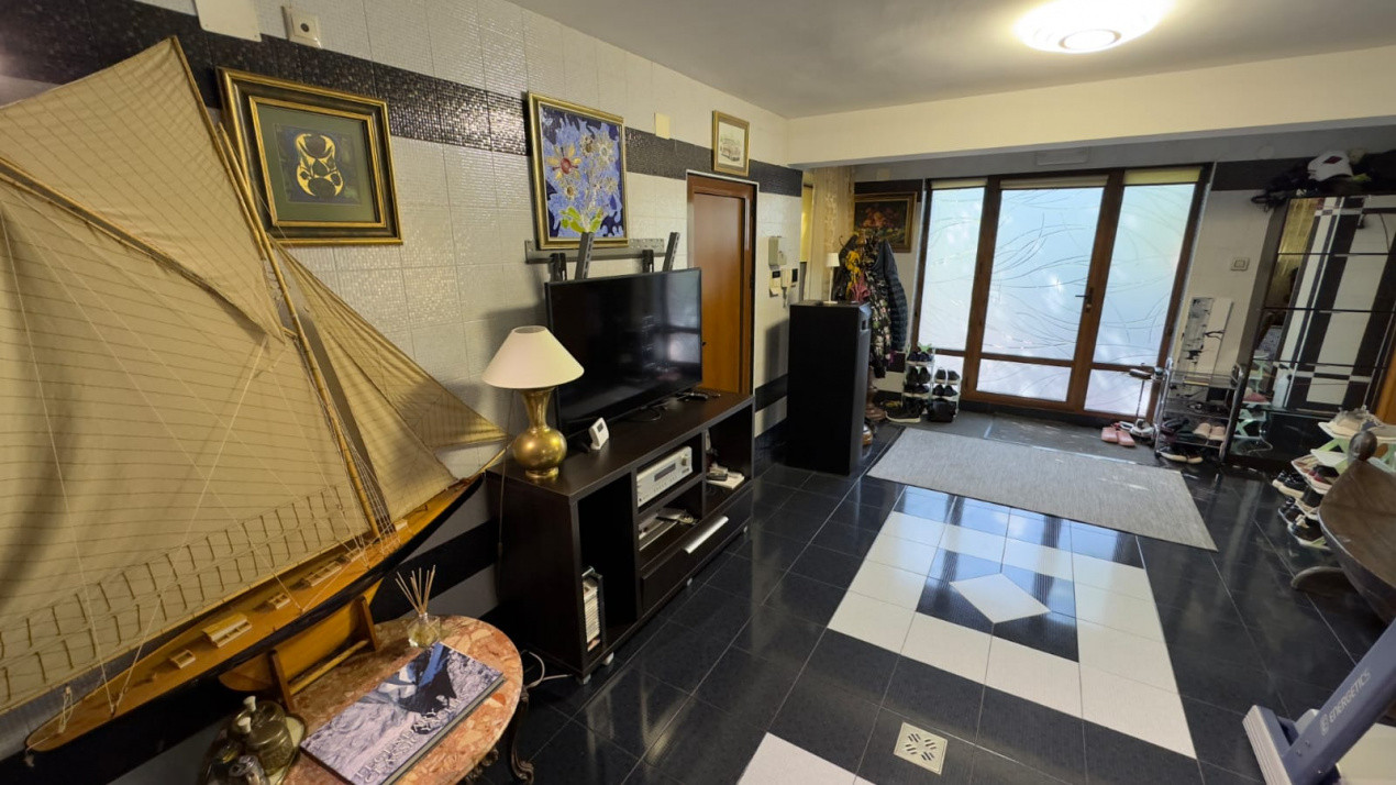 Vila superba In zona Copou-Iasi | 600 mp utili |