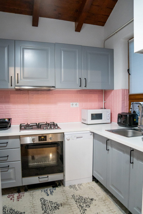 🏡 Apartament spațios, tip vilă – 3 camere, 105 mp + terasă, 3 locuri de parcare