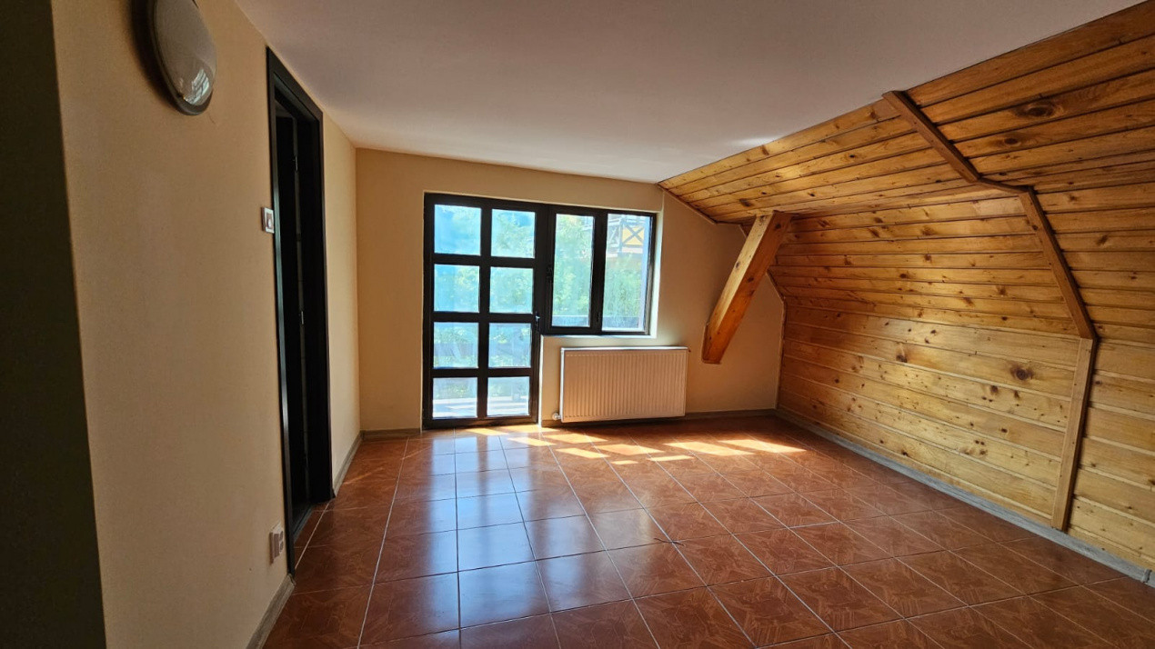 Proprietate versatilă de vânzare| showroom, pensine, clinică sau sediu admin