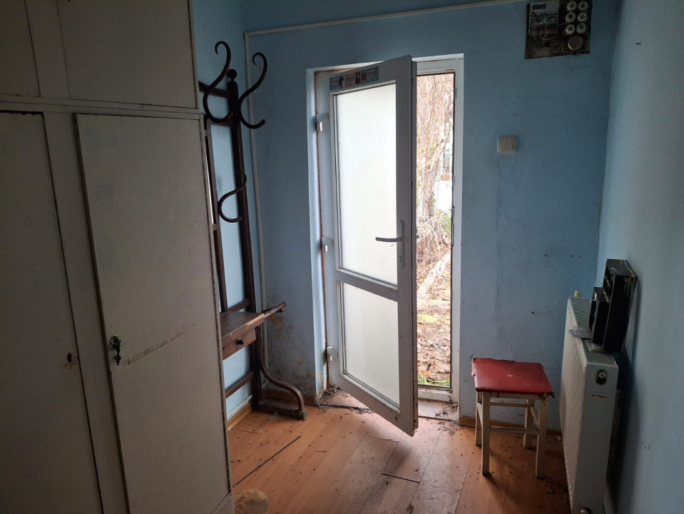 Corp de casa cu potential comercial sau rezidential Tatarasi - Piata Chirila