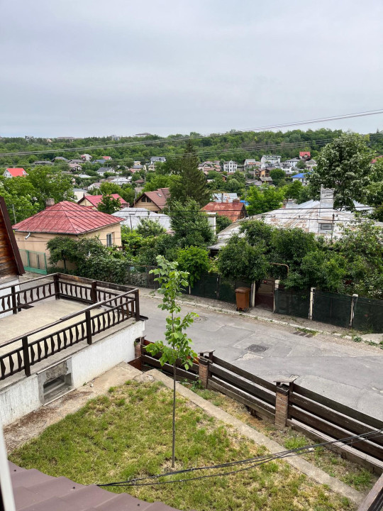 Casa de vanzare in Copou | la doar 750 m de UMF / Târgu Cucu | 240 mp S.U.