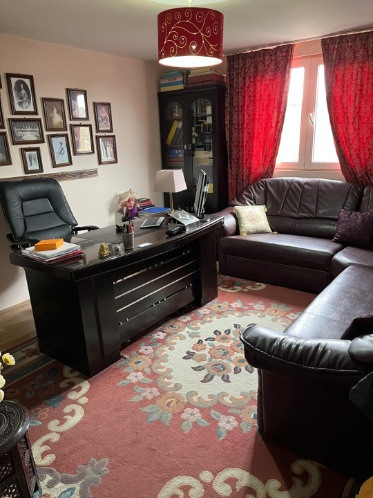 Casa de vanzare in Copou | la doar 750 m de UMF / Târgu Cucu | 240 mp S.U.