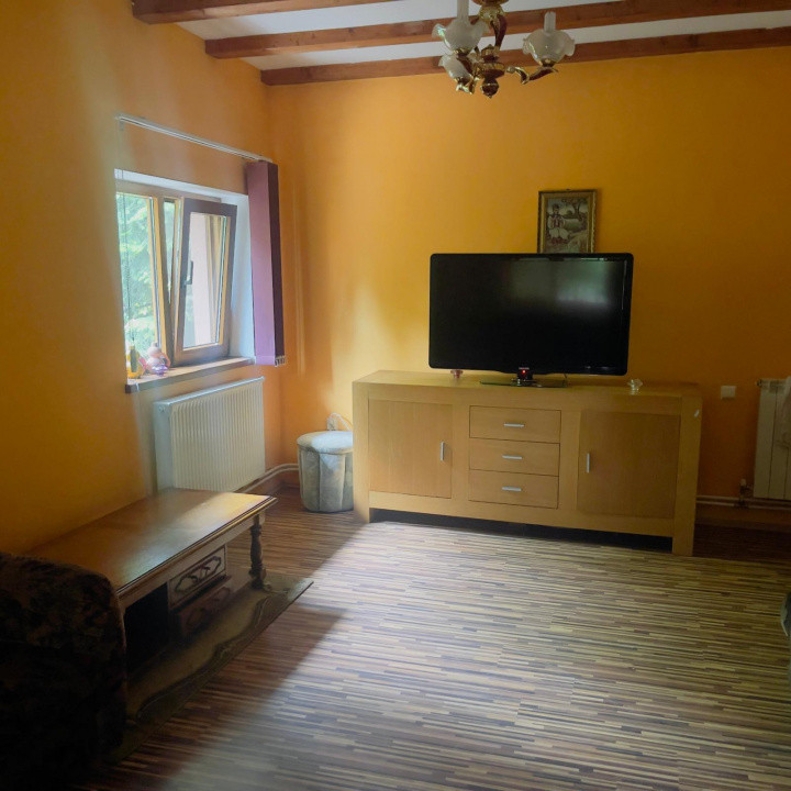 Casa de inchiriat | 2000 mp teren  | Barnova 