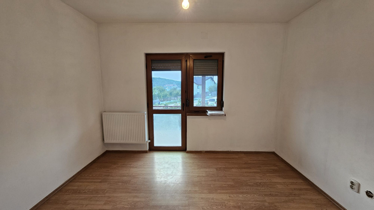 Apartament spațios în vilă, Bucium – Plopii fără Soț Preț: 115.000 €– Comision 0
