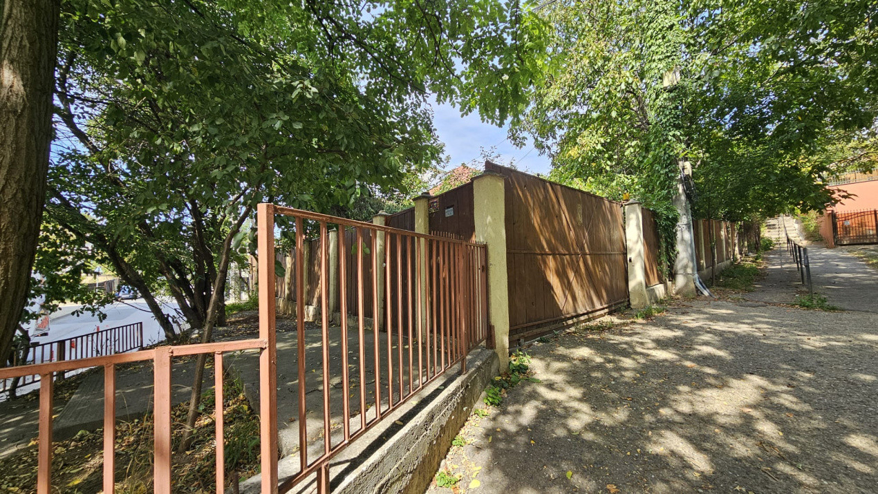 De vânzare – Casă duplex în zona Păcurari, Str. Pentru Poni | 720 mp teren