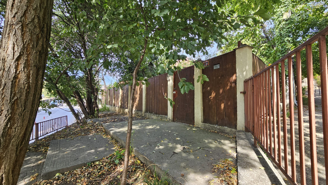 De vânzare – Casă duplex în zona Păcurari, Str. Pentru Poni | 720 mp teren