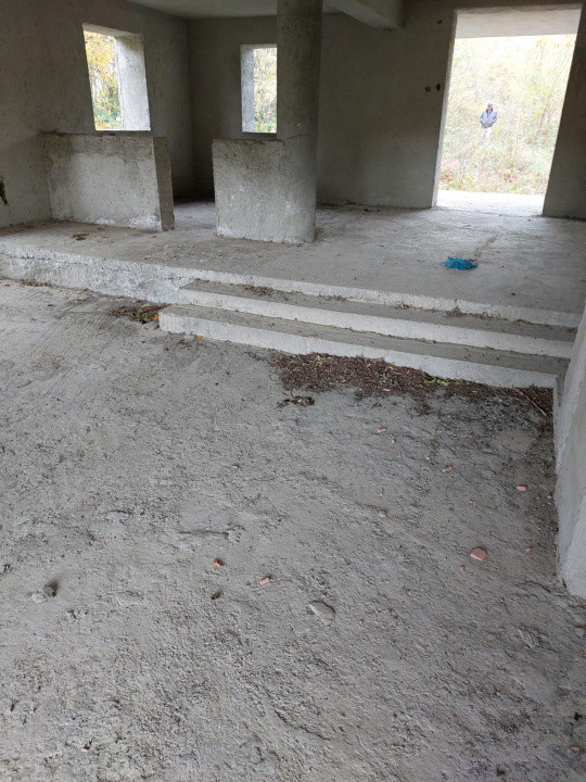 Casa la rosu 280 mp S.U. + 1650  mp teren | sat.Bordea-Iasi 