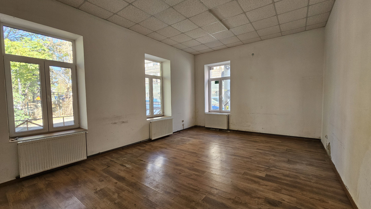 Proprietate versatilă pretabilă locuință, clinică, Horeca, Centru - Mirtopolie!