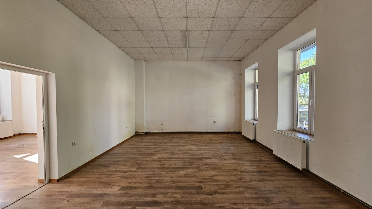 Proprietate versatilă pretabilă locuință, clinică, Horeca, Centru - Mirtopolie!