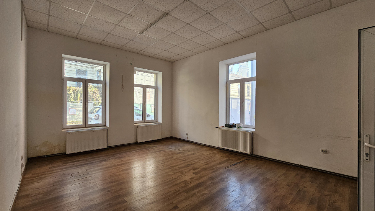 Proprietate versatilă pretabilă locuință, clinică, Horeca, Centru - Mirtopolie!