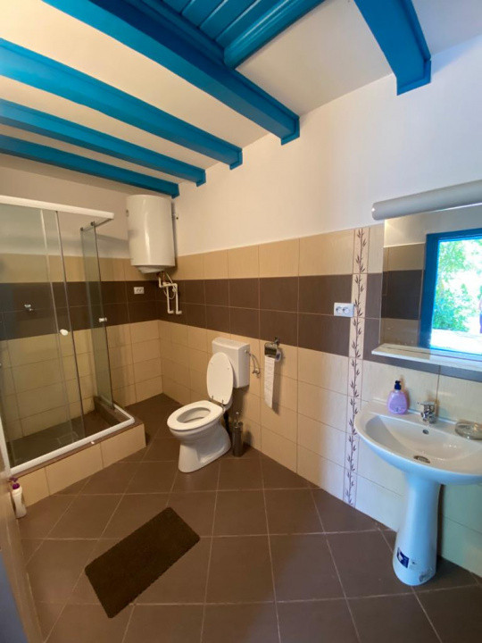 Casă de vacanță + foișor + anexe Caraormani Tulcea