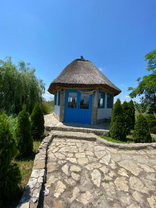 Casă de vacanță + foișor + anexe Caraormani Tulcea
