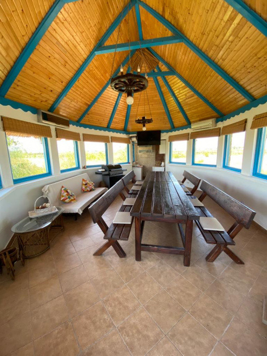 Casă de vacanță + foișor + anexe Caraormani Tulcea