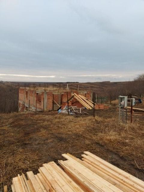 Triplex 262 mp utili, la rosu, 525 mp teren - Valea Lupului