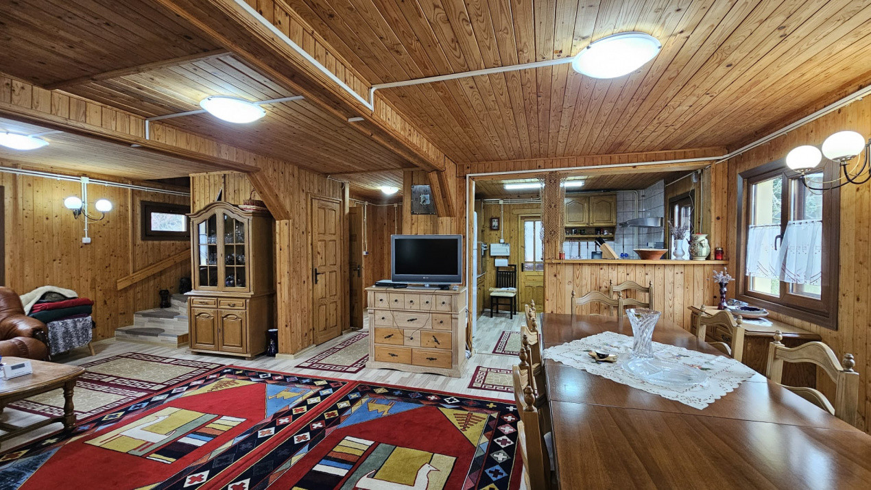 Casa de vanzare in padure | Bucium | Cartier select, restrans 