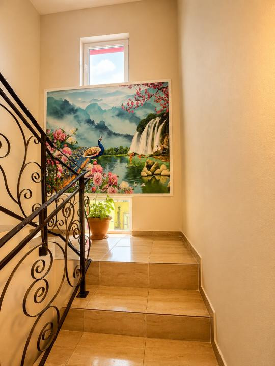 Eleganță și confort într-o vilă primitoare din Aroneanu, Iași