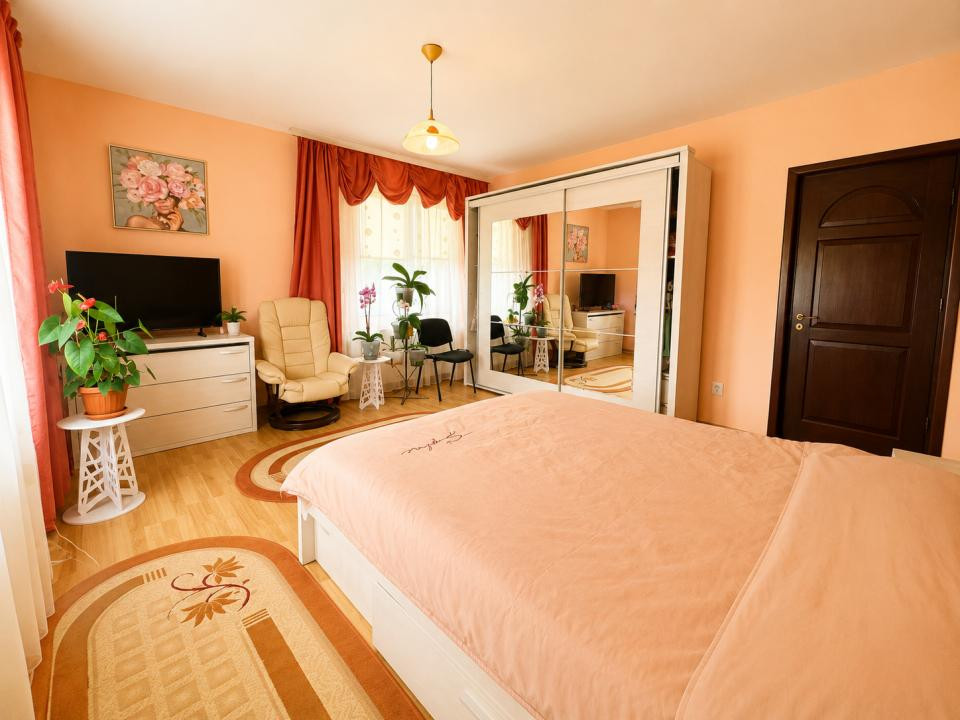 Eleganță și confort într-o vilă primitoare din Aroneanu, Iași